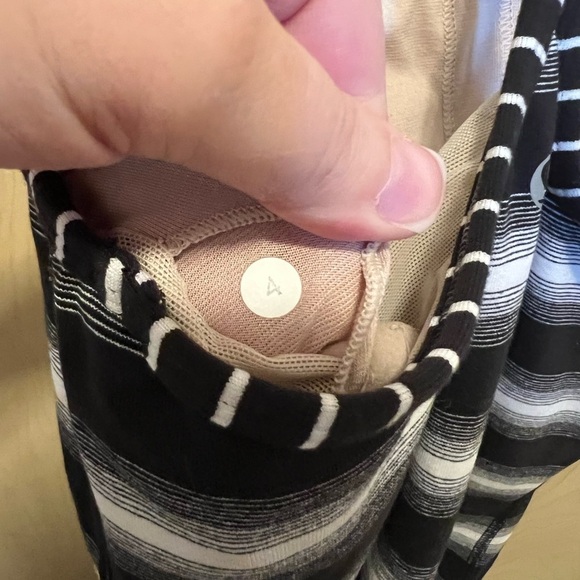 Lululemon tank top - Picture 4 of 4